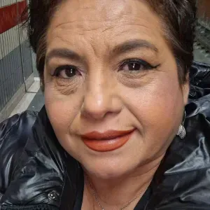 Profesora de Lengua y Literatura española en Roma.