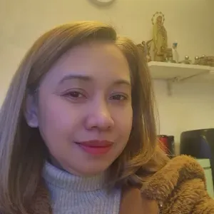 Searching for a Full time job (babysitter or caregiver)