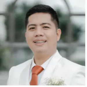 Responsible cleaner housekeeper in Paris