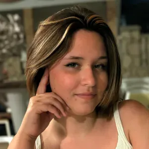 Baby-sitter expérimenté d'un an 