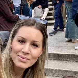 Addetta pulizie da Santarcangelo di Romagna a Rimini 