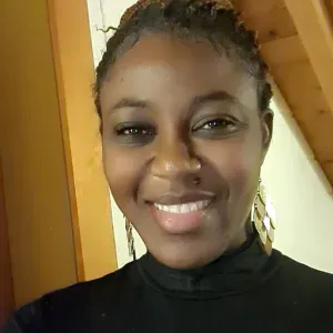 Gardes des enfants, des chiens, et femme de ménage à Nyon
