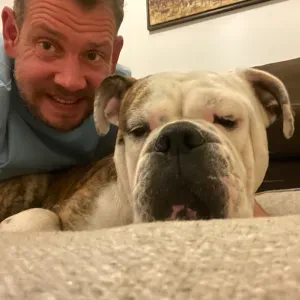 Recherche service de ménage à l'aise avec les chiens