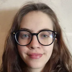 Babysitter madrelingua italiana, studentessa di biologia 
