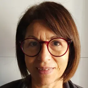 Je cherche une femme de menage