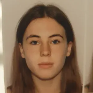 Jeune baby-sitter sérieuse à Janzé.