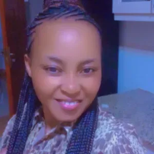 Responsible worker in casterol