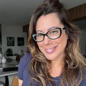 Limpeza em geral , vidros ,casa de banho e jardinagem 