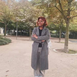 🎓 Marie : Prof créative qui rend l'apprentissage fun ! 📚✨