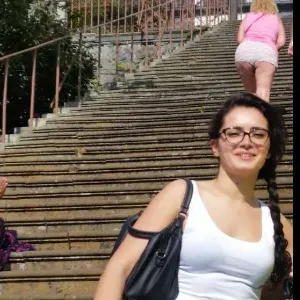 Procuro trabalho empregada doméstica