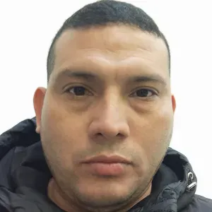 Empleado de limpieza en Avilés