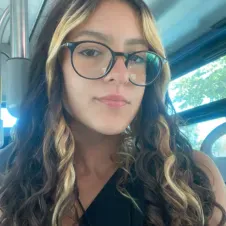 Disponível para oferecer apoio escolar