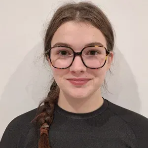 Baby-sitter de 20 ans à Saintes