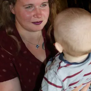 Je recherche une baby-sitter 