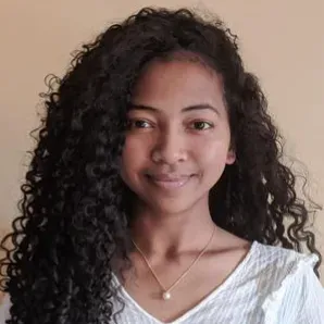 Baby-sitter à la disposition de vos enfants 