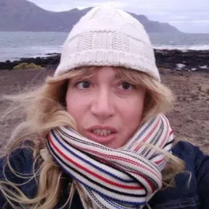 Babysitter expérimentée 13007 pour mercredi ou soirées