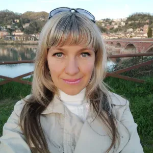 Addetta pulizie con esperienza