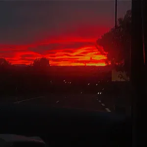 Baby-sitter disponible le week end à Antibes 