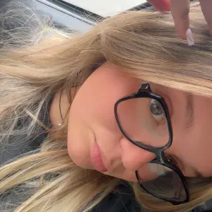 Baby-sitter expérimenté à Ajaccio 