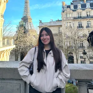 Garde d'animaux sérieuse et de confiance