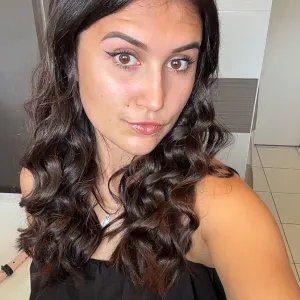 Étudiante polyvalente à votre service 