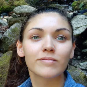 Aide ménagère sérieuse et appliquée 