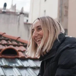 sarah ,  disponible pour vos enfants