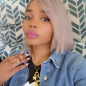 Aide soignante pour aînés à Rouen 