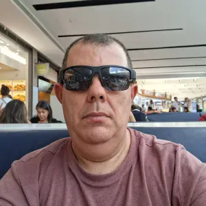 Faço limpezas casas  tenho tardes livres