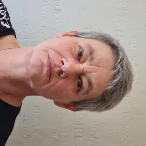 Disponible pour faire votre ménages et repassage