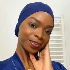 Jeune Baby-sitter à Paris disponible du Lundi au Samedi