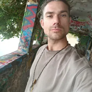 Pesquise um(a) empregada doméstica em Almada