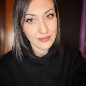 Addetta alle pulizie 5 anni di esperienza