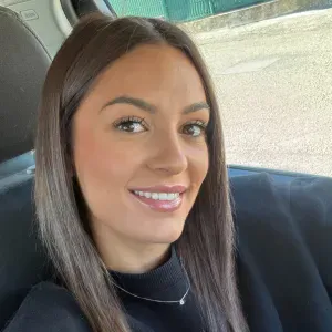 Femme de ménage sur six fours et ses alentours 