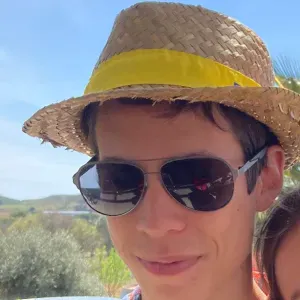 Baby-sitter expérimentée à Générac