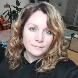 Baby sitter à temps partiel ou occasionnelle 