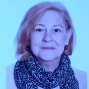 PROFESIONAL ESPAÑOLA: AMBITO CUIDADOS  DE PERSONAS MAYORES