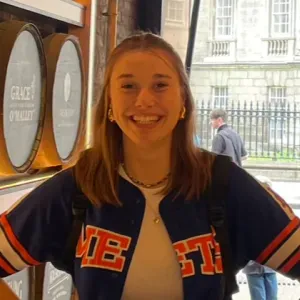 Chat-L'heureux : Garde d'animaux avec sourire assuré 😸