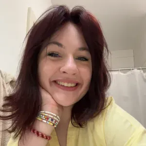 Pet-sitter attentionnée et passionnée par les animaux