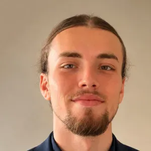 Baby-sitter expérimenté à Louviers 