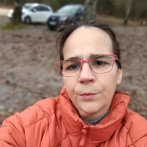 Auxiliaire de vie et entretien du logement