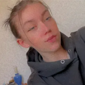 Femme de ménage à domicile très sérieuse 