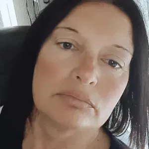 Employee de maison. menage  repassage aide a la personne