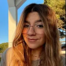 Sophia, dame de compagnie pour vos aînés