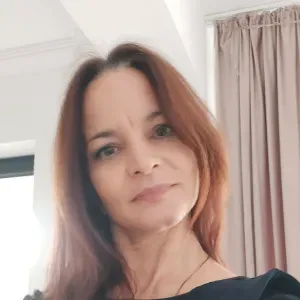 Offro lavoro domestico a Urio Carrate i dintorni