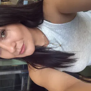 Femme de ménage responsable a Thiais!))