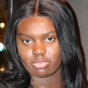 Baby-sitter expérimentée à Paris