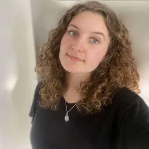 Baby-sitter bienveillante à Evreux