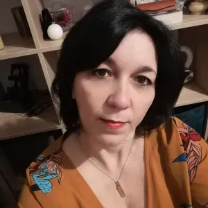 Dame de compagnie, garde nuit femme de ménage 