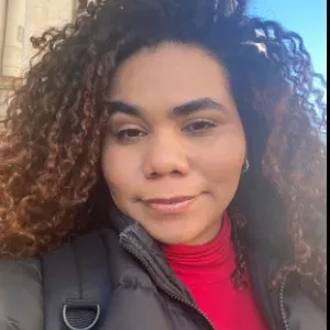 Je parle un peu de moi au fur et à mesure avec un enfant